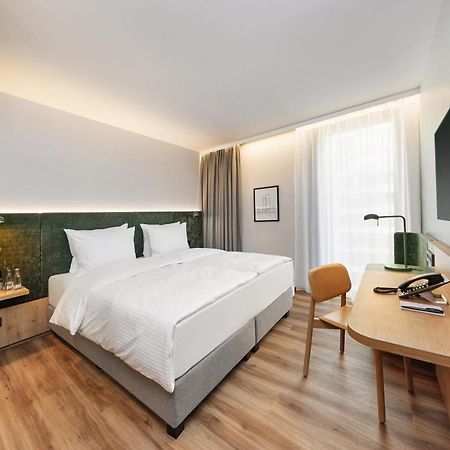 H+ Hotel Frankfurt 埃施伯恩 外观 照片