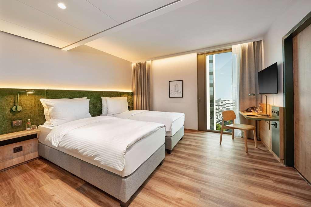 H+ Hotel Frankfurt 埃施伯恩 客房 照片